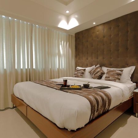 Hotel Ariana Residency Mumbai Bagian luar foto