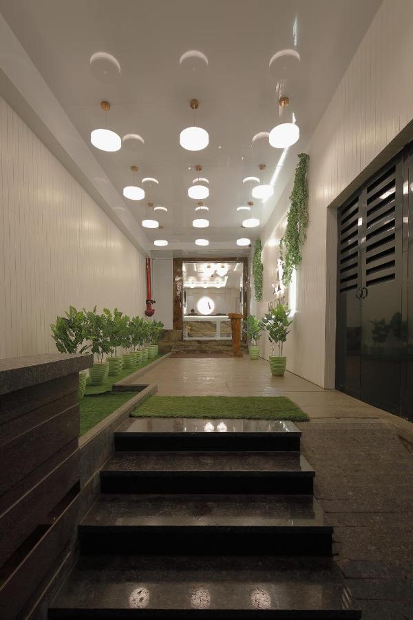 Hotel Ariana Residency Mumbai Bagian luar foto
