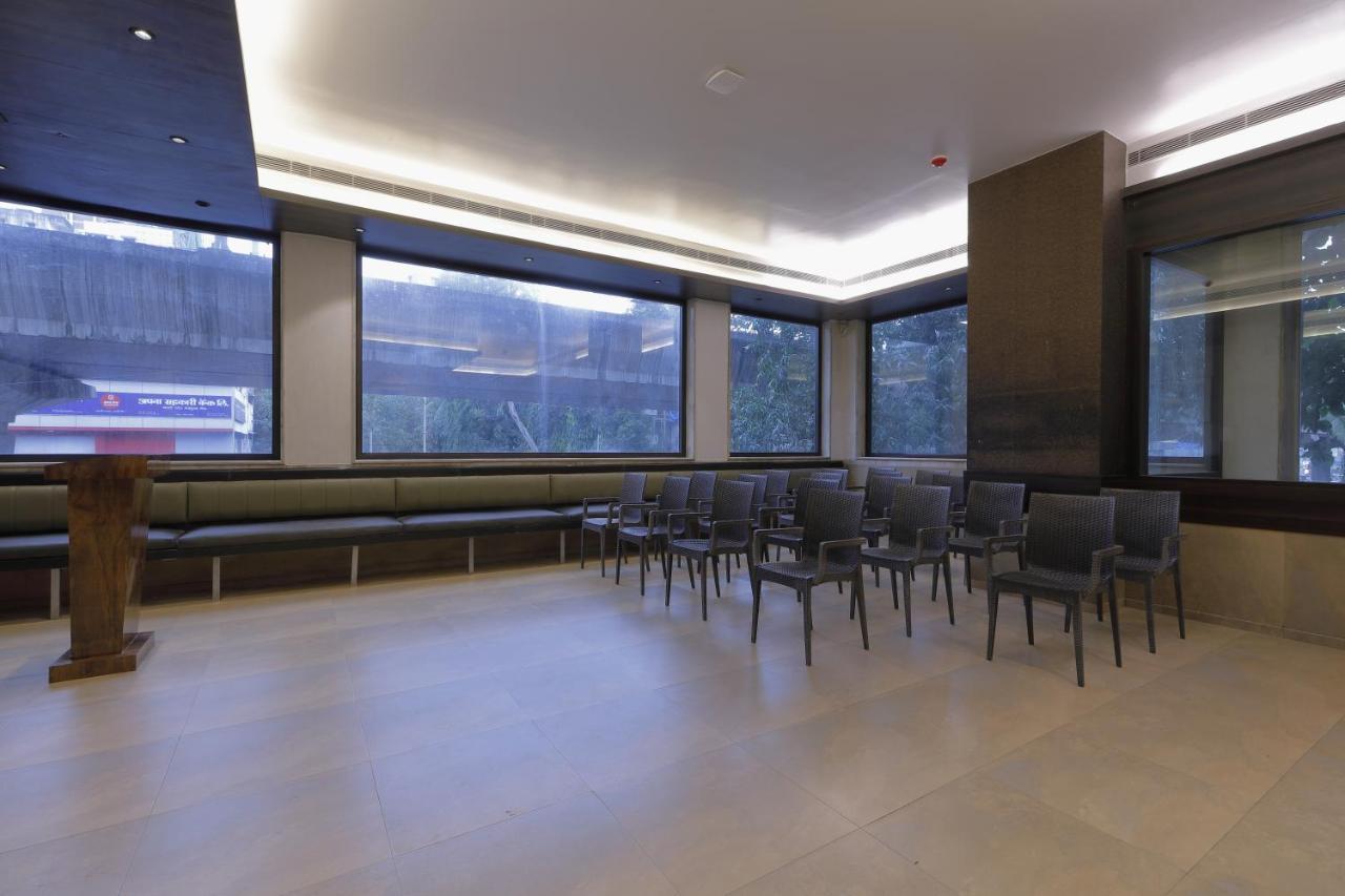 Hotel Ariana Residency Mumbai Bagian luar foto