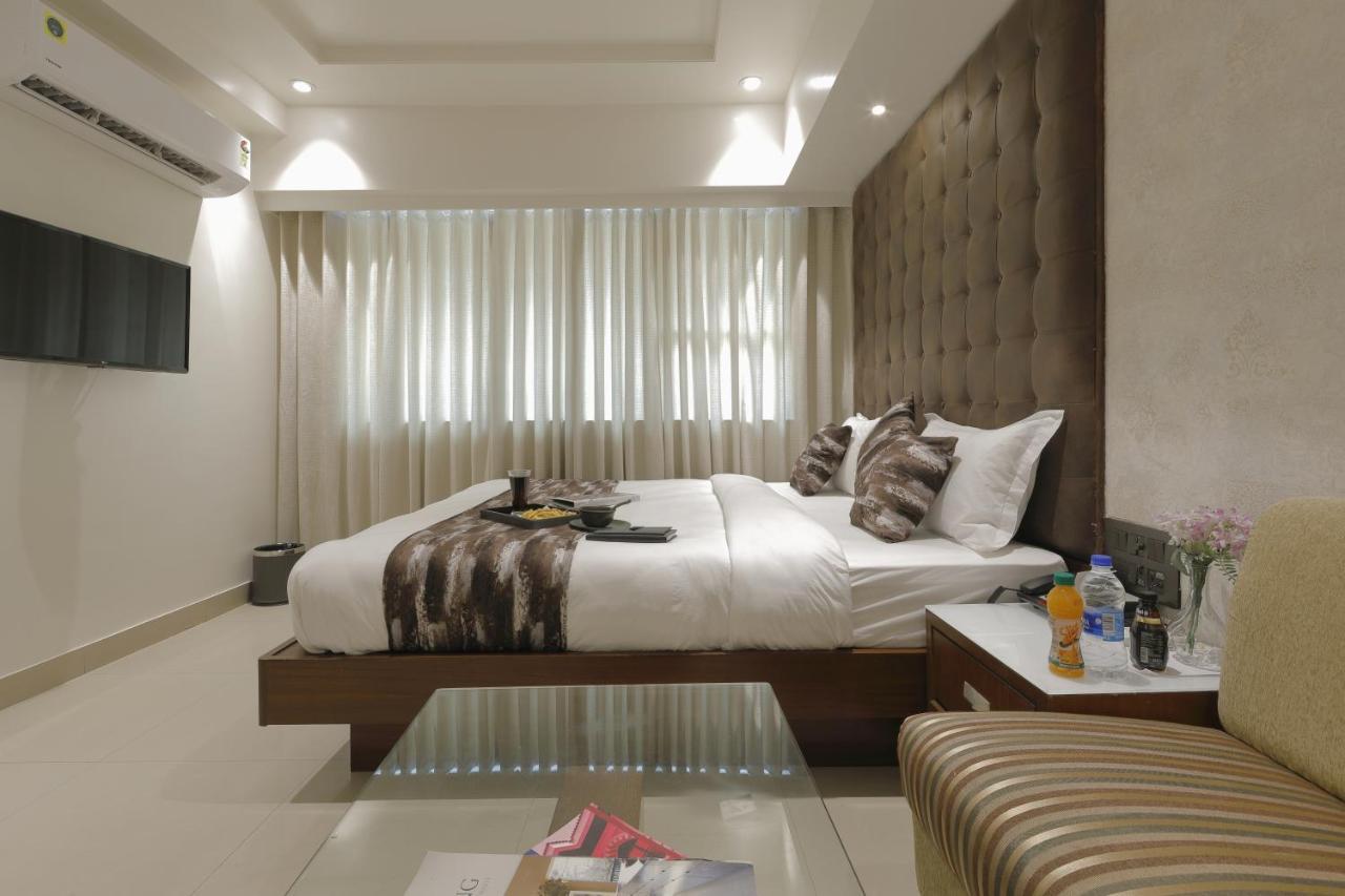 Hotel Ariana Residency Mumbai Bagian luar foto