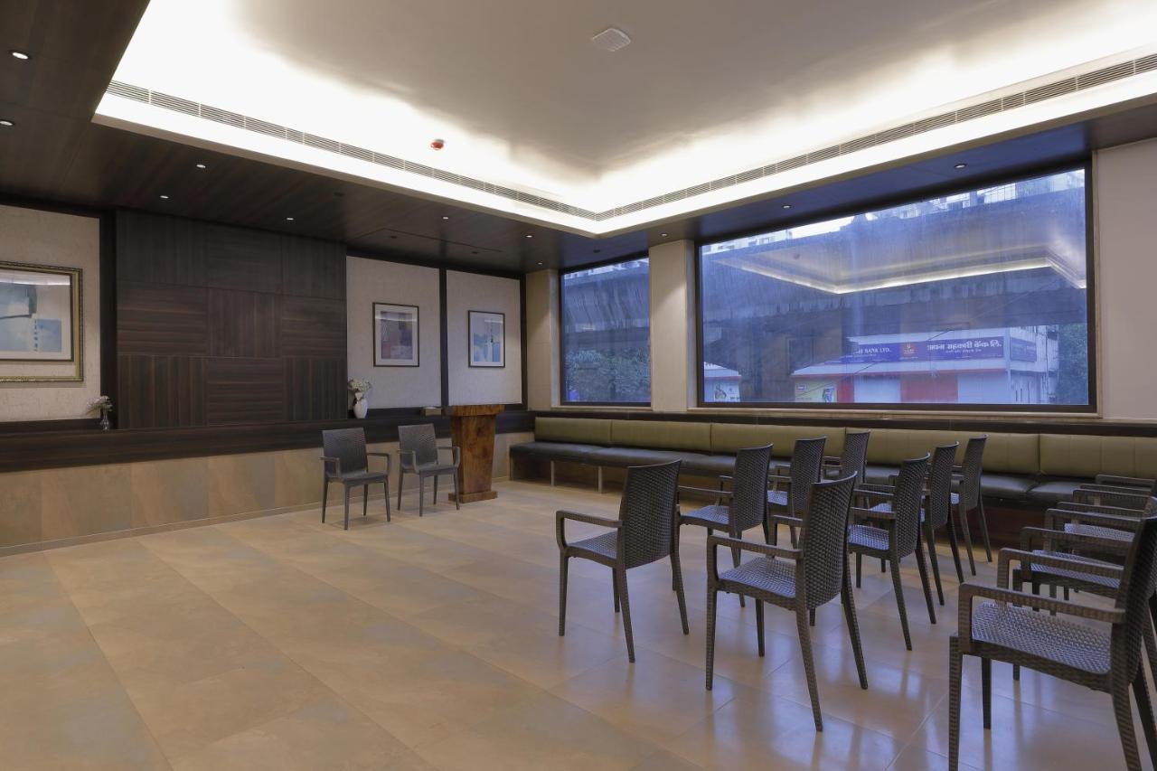 Hotel Ariana Residency Mumbai Bagian luar foto